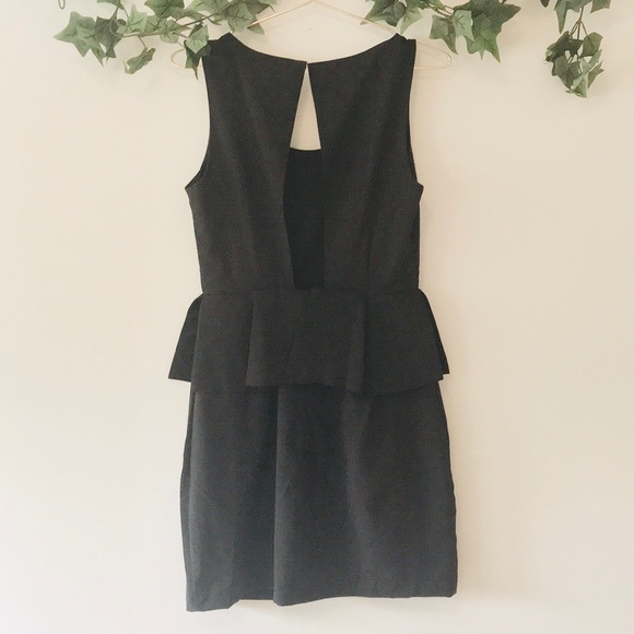 Forever 21 size M cocktail open back dress! - Picture 3 of 4